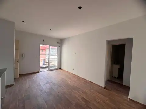 Depto Tipo Casa en Alquiler de 1 dormitorio
