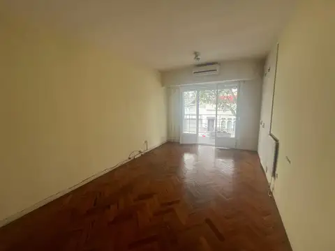 Depto Tipo Casa en Venta 50 años