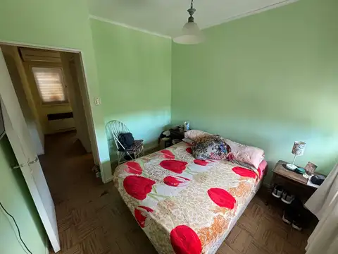 Casa 6 ambientes con 1 baño