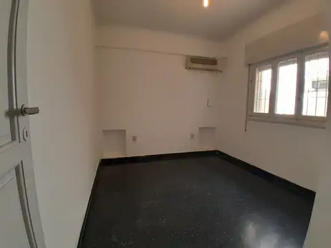 Depto Tipo Casa en Venta 76 años