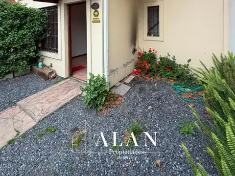 Casa en Alquiler en San Carlos, $ 800.000