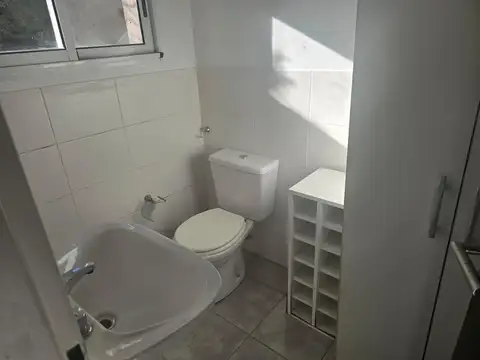 Casa en Alquiler con 2 cocheras