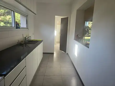 Casa en Alquiler en Pueblo Esther, $ 1.400.000
