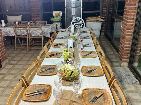 Casa 6 ambientes con 3 baños