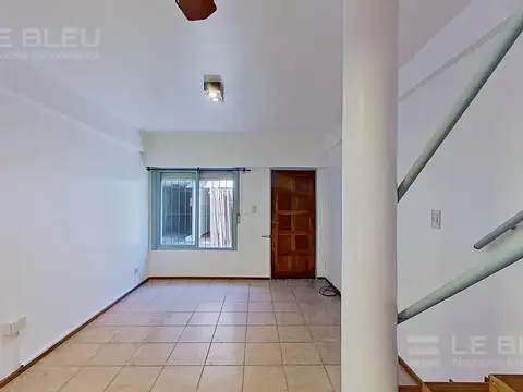PH 4 AMB. CON JARDÍN Y COCHERA EN VILLA LURO