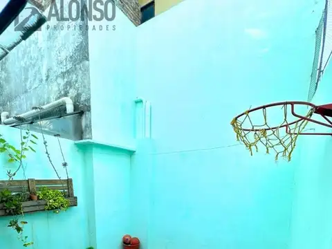 Depto Tipo Casa en Venta en Lanus Oeste, USD 110.000