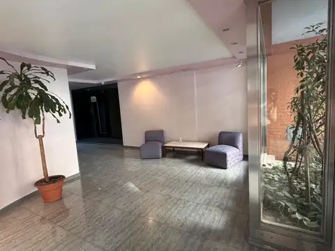 Alquiler, 2 Ambientes con patio, con lavadero incorporado. Caballito