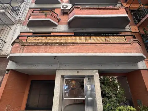 Yerbal 1000, Piso 1