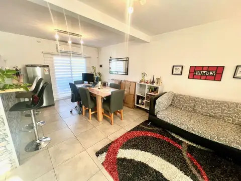 Olivos: Moderno PH de 3 ambientes con una gran terraza propia. Impecable estado