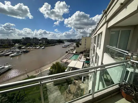 Condominio en esquina.