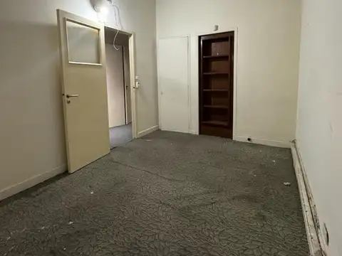 OFICINA EN VENTA  - PLANTA DIVIDIA - APTO PROFESIONAL