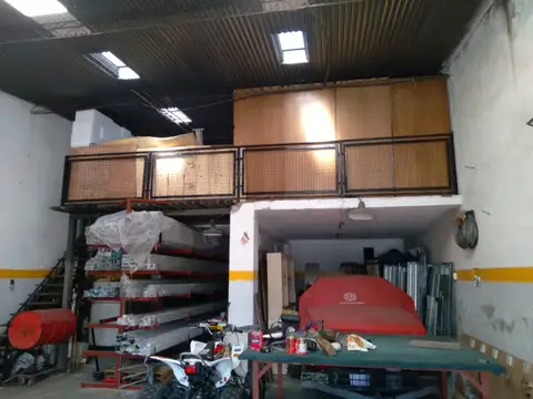 Galpón de 8,50 x 18 m2