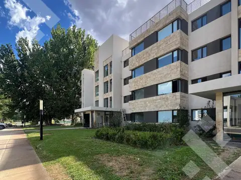 En Venta, Departamentos en Los Canales Golf Club