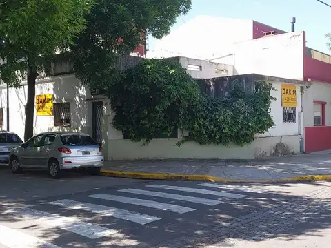 LOTE EN ESQUINA EN VILLA DEVOTO
