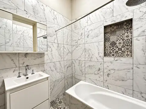 Casa 5 ambientes con 1 baño