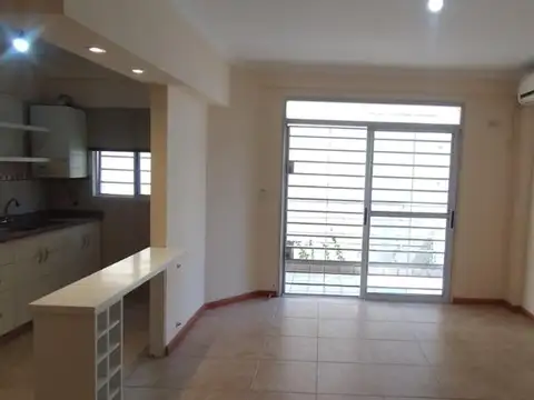 Departamento en Alquiler en Villa del Parque, $ 600.000