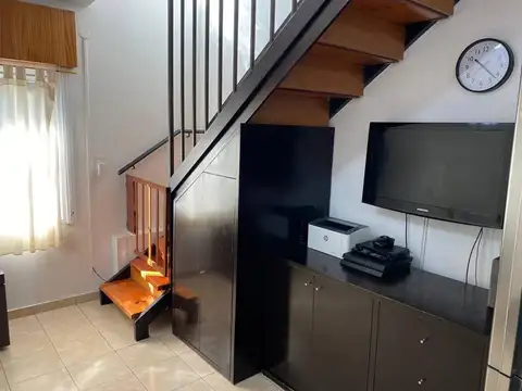 Depto Tipo Casa en Venta de 3 ambientes