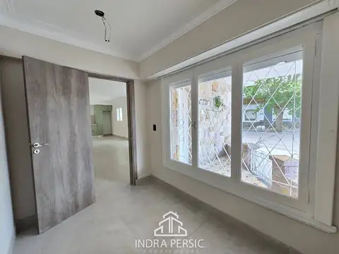 Casa 4 ambientes con 1 baño