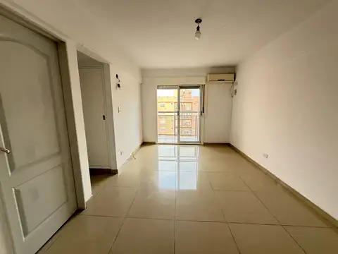 DEPARTAMENTO DE TRES AMBIENTES CON COCHERA EN ALTOS DE SAN FERNANDO!