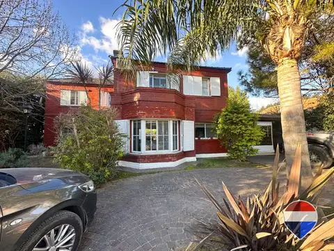 Casa 6 ambientes con 3 baños