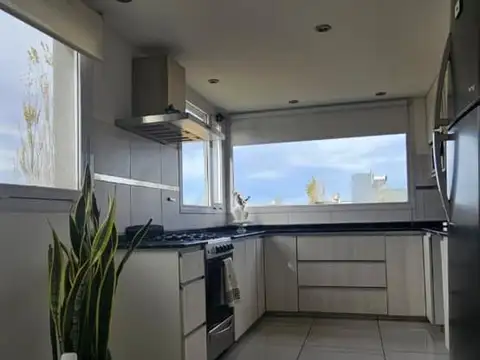 Casa en Alquiler en Centenario, USD 3.500