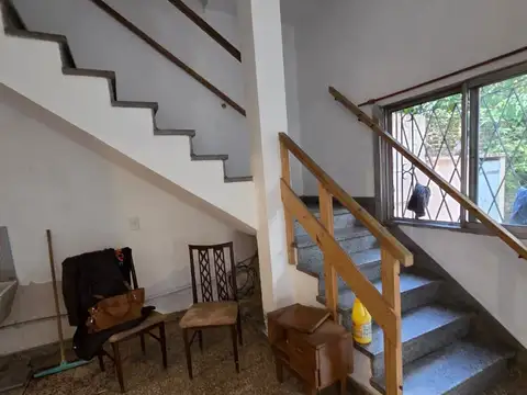 Casa 6 ambientes con 1 baño