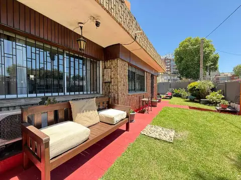 VENTA CASA 3 DORMITORIOS JARDIN BBQ GARAGE  BUCEO
