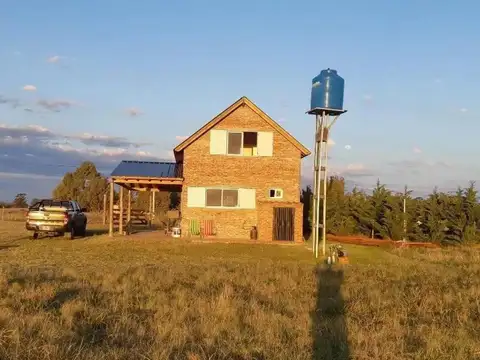 Casa 3 ambientes con 2 baños