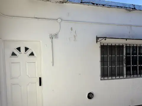 Departamento en Alquiler en Remedios de Escalada, $ 480.000