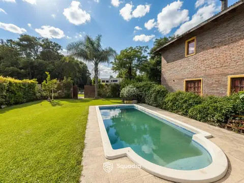VENTA | PERMUTA - Casa 2 dormitorios, jardín y piscina - Mirador del Rio, Arroyo Seco.