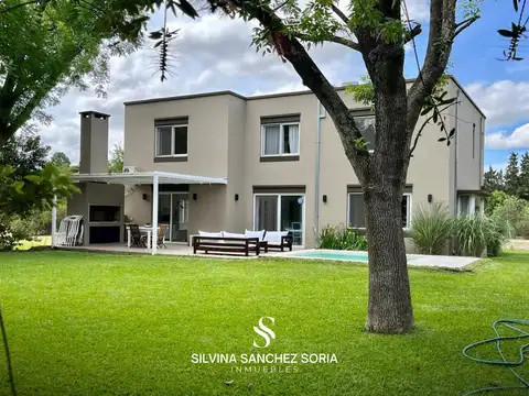 CASA EN VENTA 7 AMBIENTES EN LOS CARDALES COUNTRY CLUB