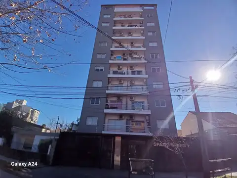 Fischetti 4900, Piso 8