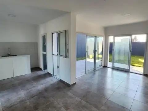 Depto Tipo Casa en Venta de 2 ambientes