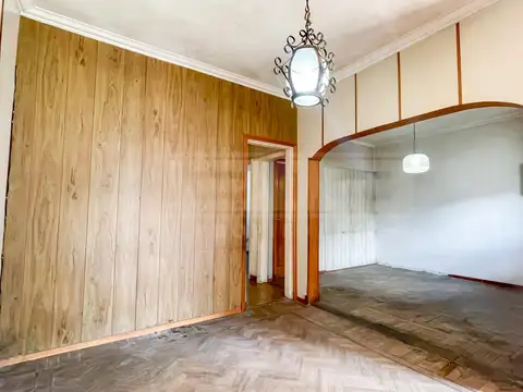 Depto Tipo Casa en Venta en Munro-Este, USD 138.000