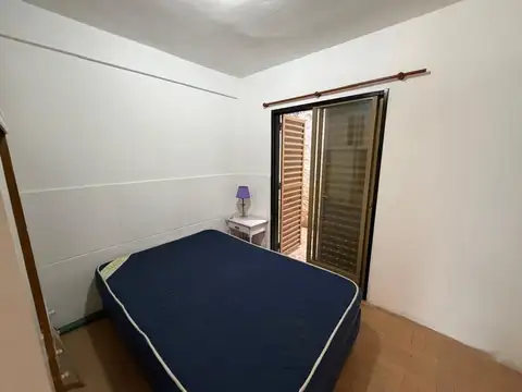 Depto Tipo Casa en Alquiler en Villa Luzuriaga, $ 450.000