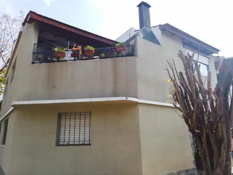 Casa tipo PH en Venta de 4 ambientes en Beccar