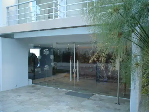 Departamento en Alquiler en Coghlan, $ 800.000