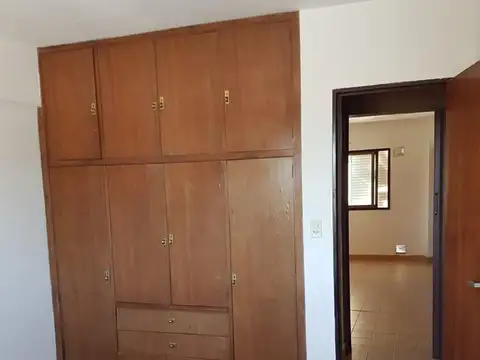 Departamento en Alquiler en Barrio España y Hospitales, $ 420.000