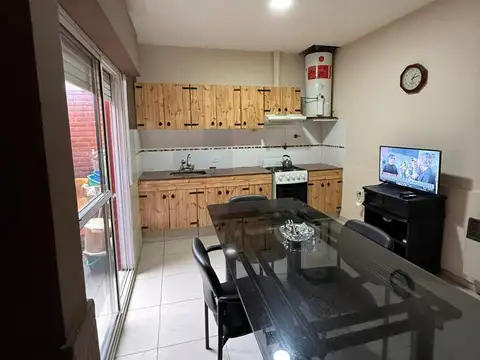 Depto Tipo Casa 2 ambientes con 1 baño