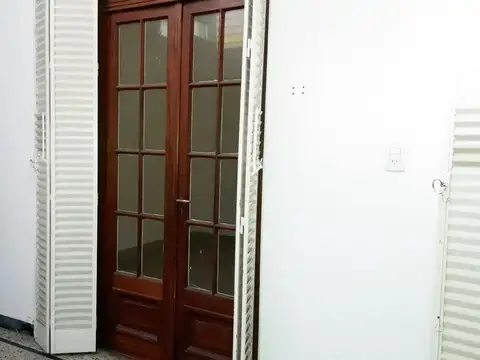 DEPARTAMENTO PH DE 3 AMBIENTES  PATIO Y TZA EN P. PATRICIOS
