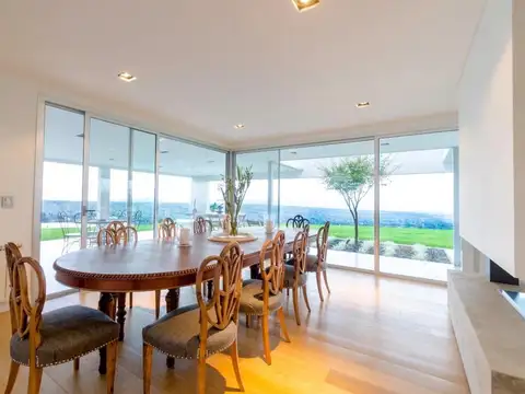 Casa en Venta en Los Zarzos De San Lorenzo, USD 710.000