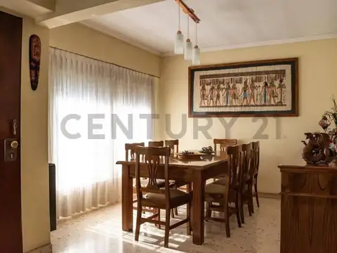 Hipolito Yrigoyen 400, Piso 0