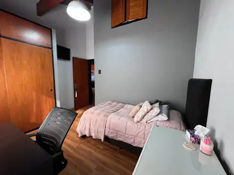 Depto Tipo Casa en Venta con 1 cocheras