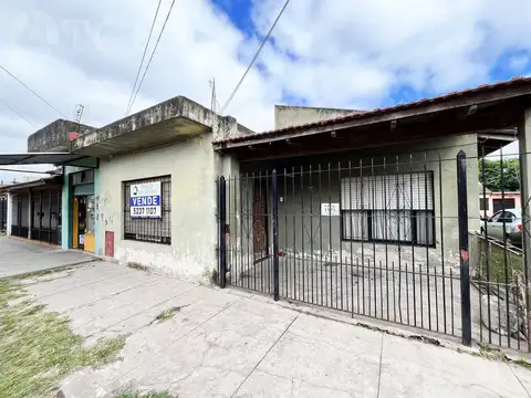 Casa en venta 3 ambientes - terraza - sobre lote propio 10x40