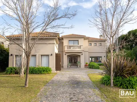 Casa en Alquiler de 4 dormitorios