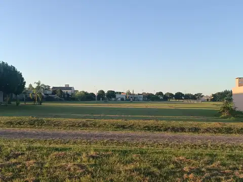 Terreno en Venta 25  mts Frente