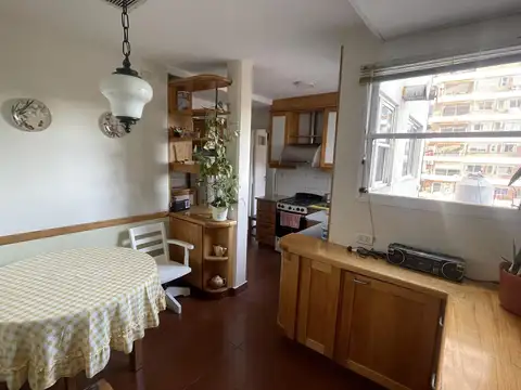 AV de los Incas  al 3300