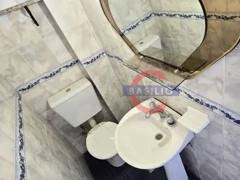 Depto Tipo Casa en Venta al Este