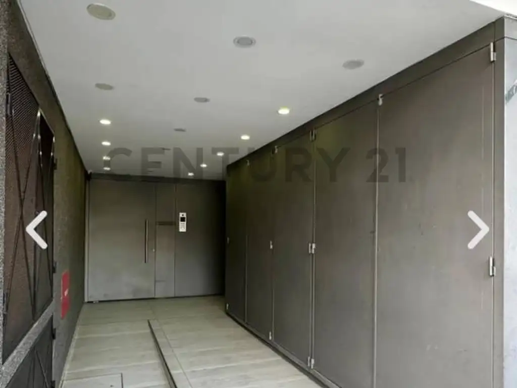 Cnel Ramon L Falcon 6400, Piso 7