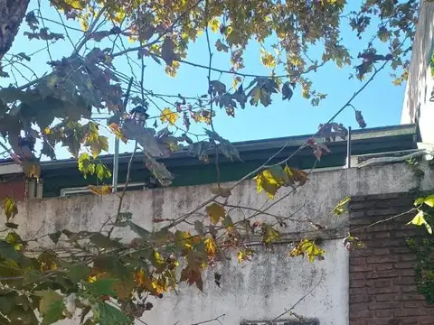 OPORTUNIDAD- SANTOS LUGARES PH FRENTE DIGNO DE VER 